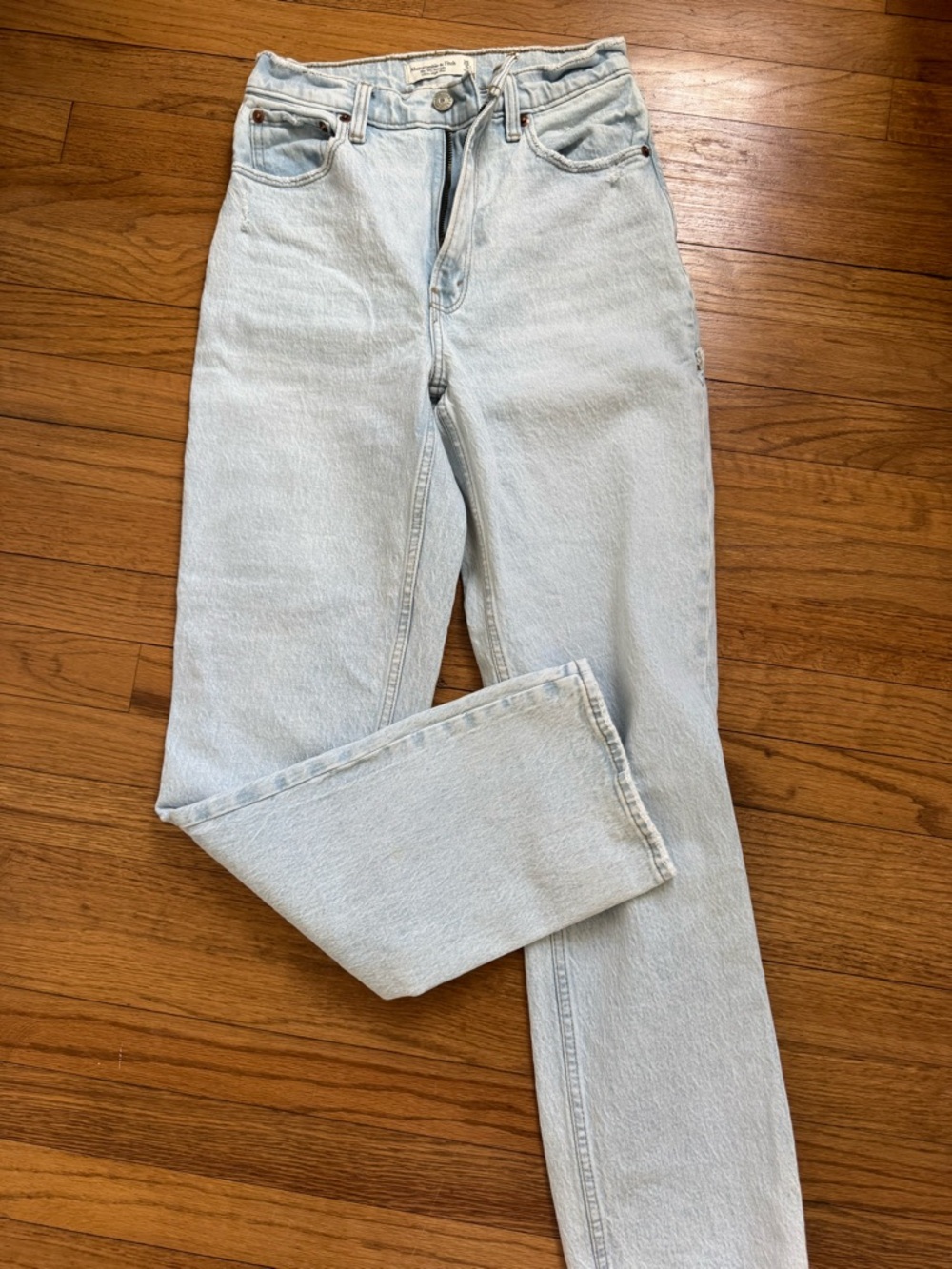 Abercrombie & Fitch 90s straight ultra High-Rise